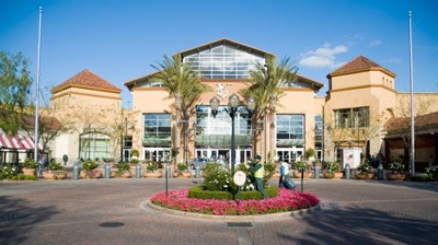 Valencia Town Center Photo